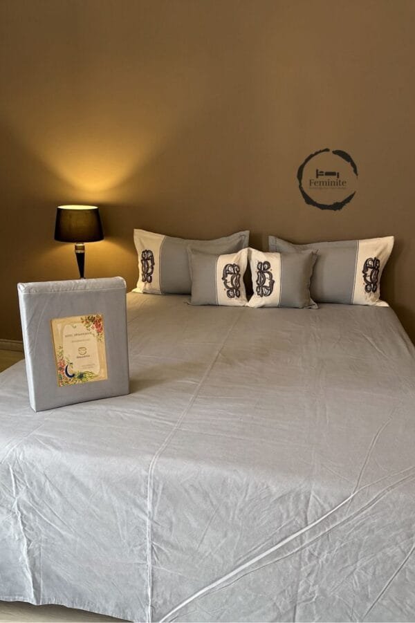 FLORENTE Collection Designer 5pcs Embroidery Bedsheet Set | King Size by Feminite