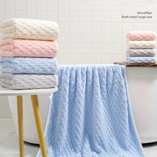 Luxury Microfiber Bath Towel|  Soft |Absorbent |Quick-Dry | Lightweight (70x140 cm)