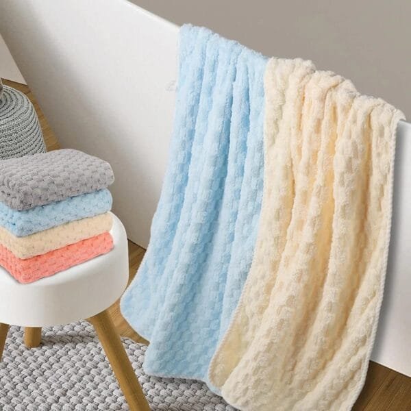 Luxury Microfiber Bath Towel|  Soft |Absorbent |Quick-Dry | Lightweight (70x140 cm)