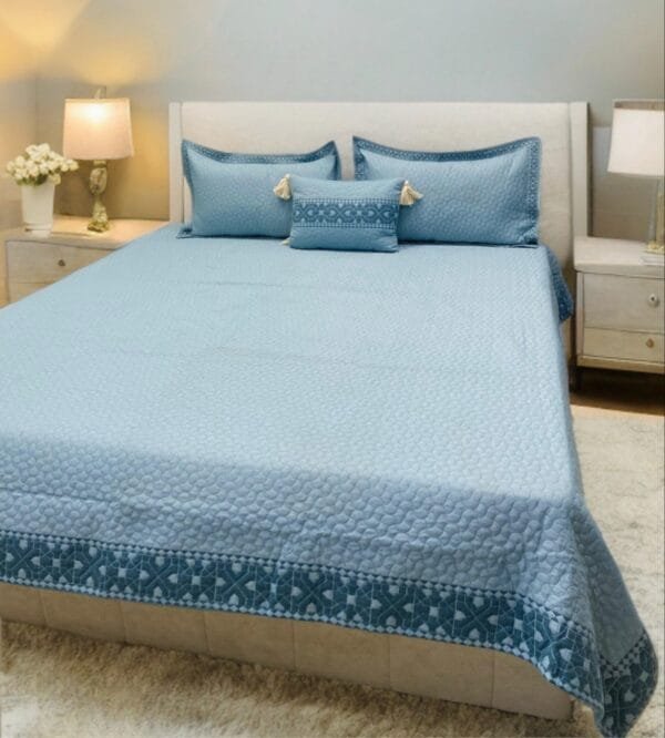 VILANO King Size Soft Luxurious Bedspread Set | 4 PCS Premium Poly-Cotton Bedding