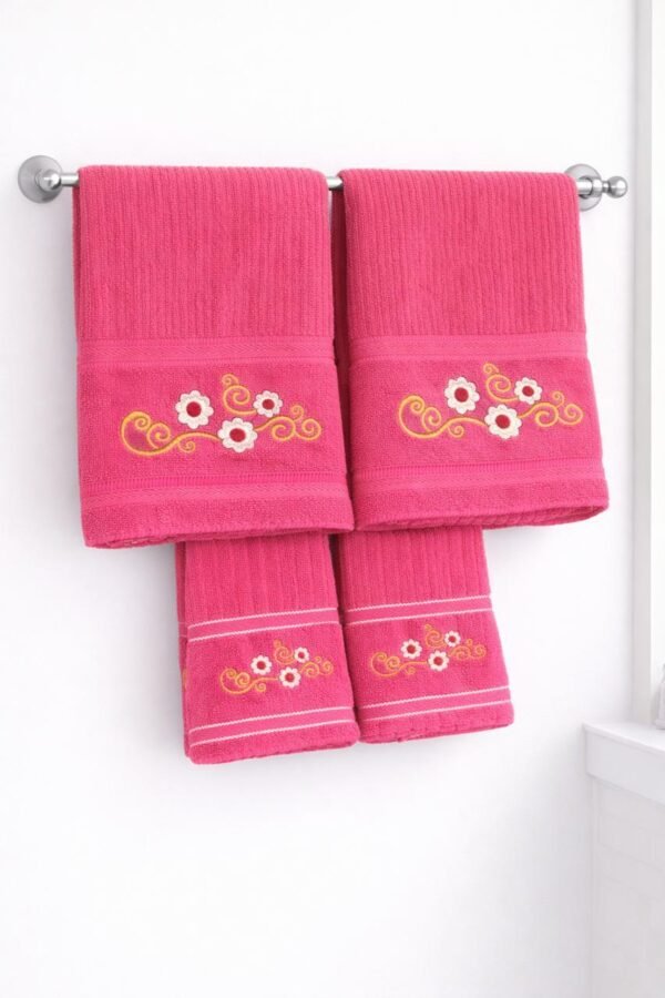 IMG-20260604-WA0104-1.jpg Carnival Bluebell 4 Pcs Cotton Towel Gift Set | 400 GSM Luxury Terry Towels